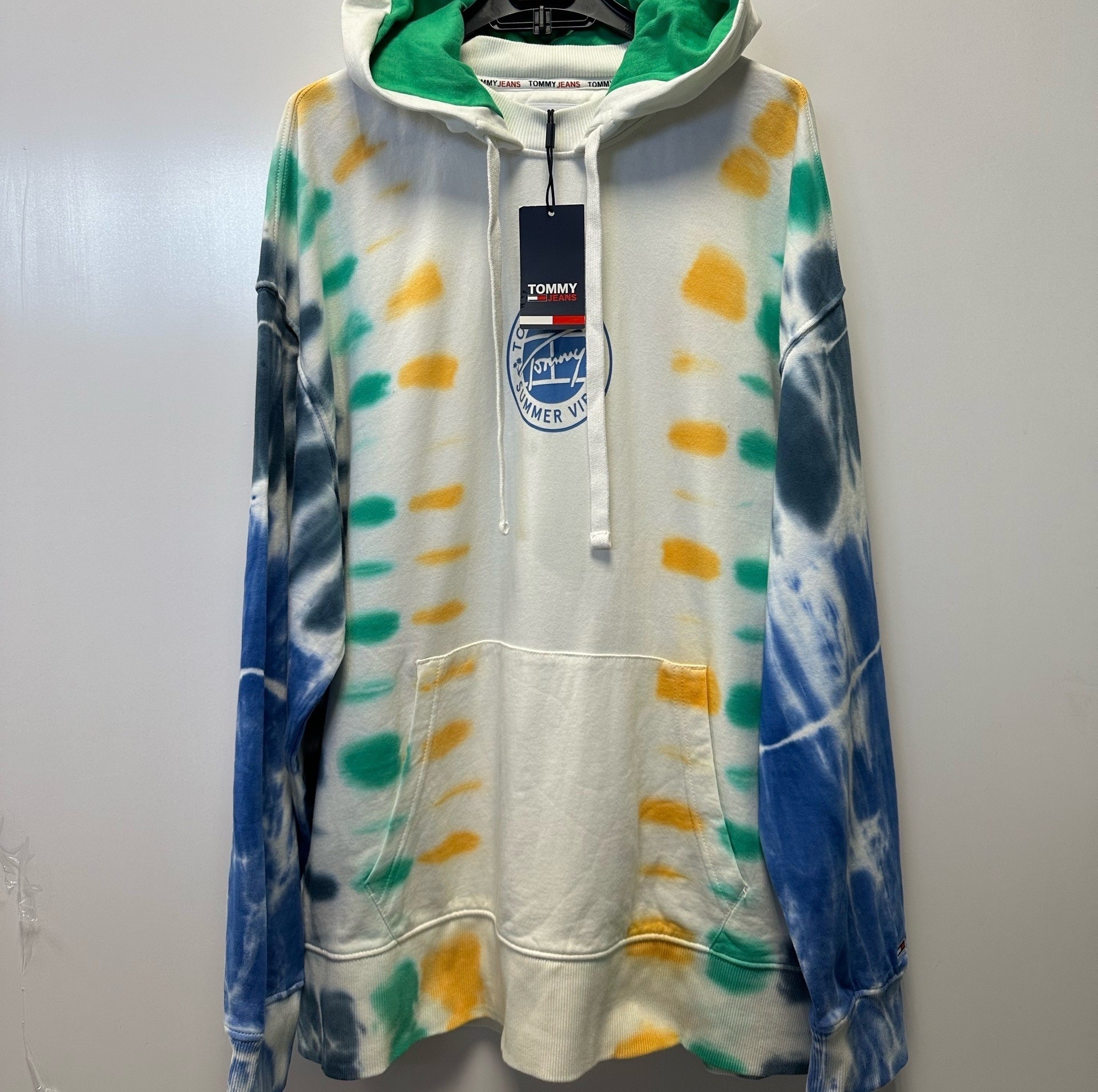 Tommy Hilfiger